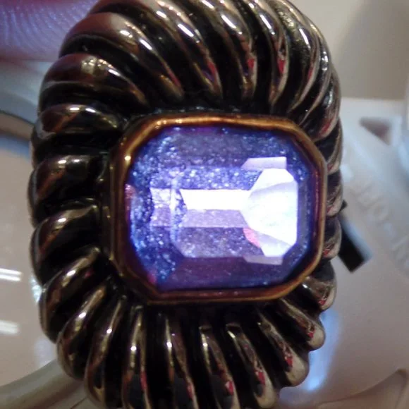 Vintage Gold & Silver Tone W Purple Stone CLIP On Earrings. Miss Jacksons Tulsa - Picture 11 of 12